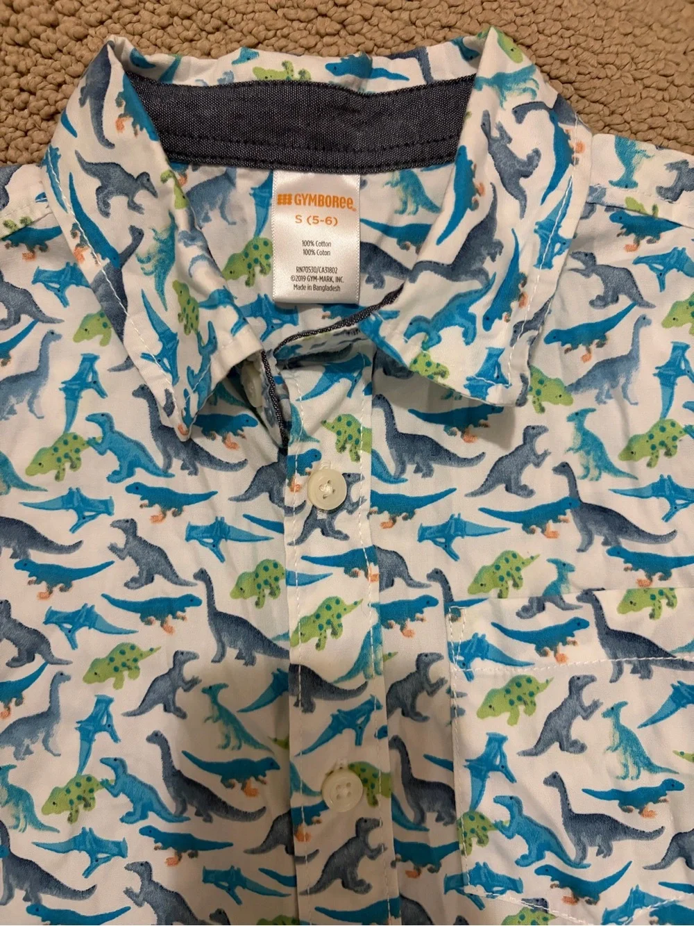 Boys White Short-Sleeve Dino Print Button-Up Shirt: kids Dinosaur shirt